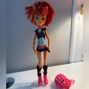 Monster High Toralei Stripes doll